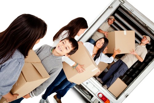 Local house movers planning a residential move in Westealing