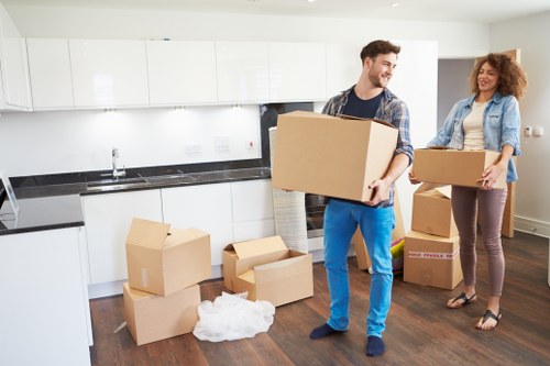 Small business and residential removals service operating in Westealing